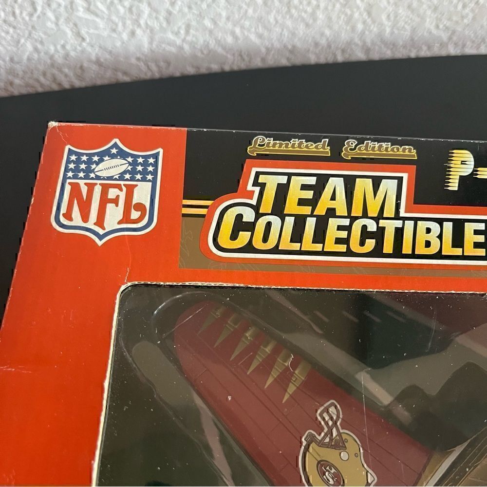 *30off3* 🏈 NWT. 1:48 Scale Die - Cast Warhawk SF 49ers NFL Team Collectible.​ - Picture 9 of 10